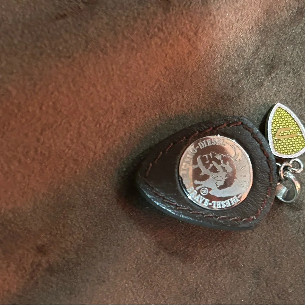 Diesel Brown and Gold Emblem Pendant - Picture 3 of 6